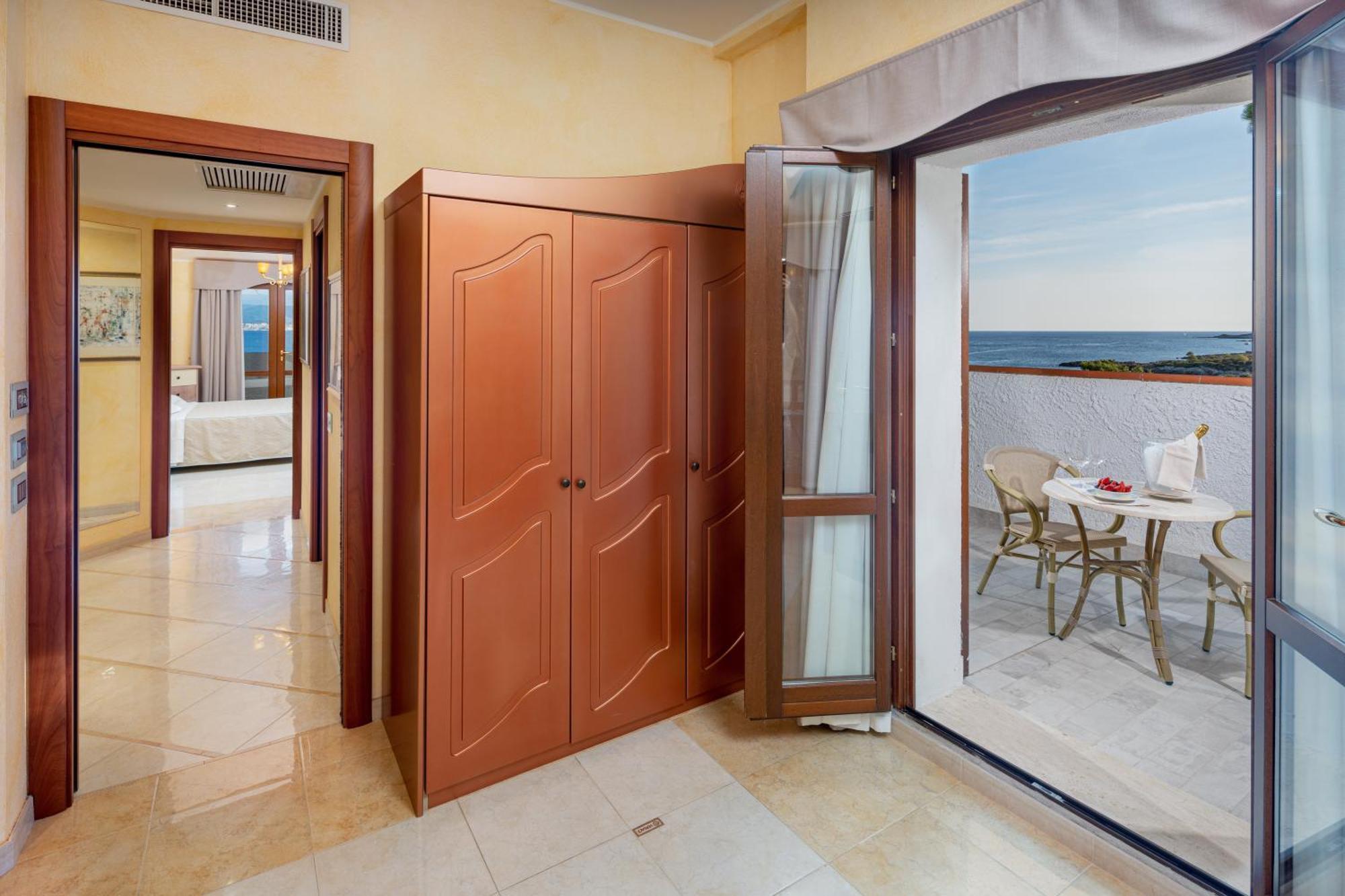 Hotel Punta Negra 4*