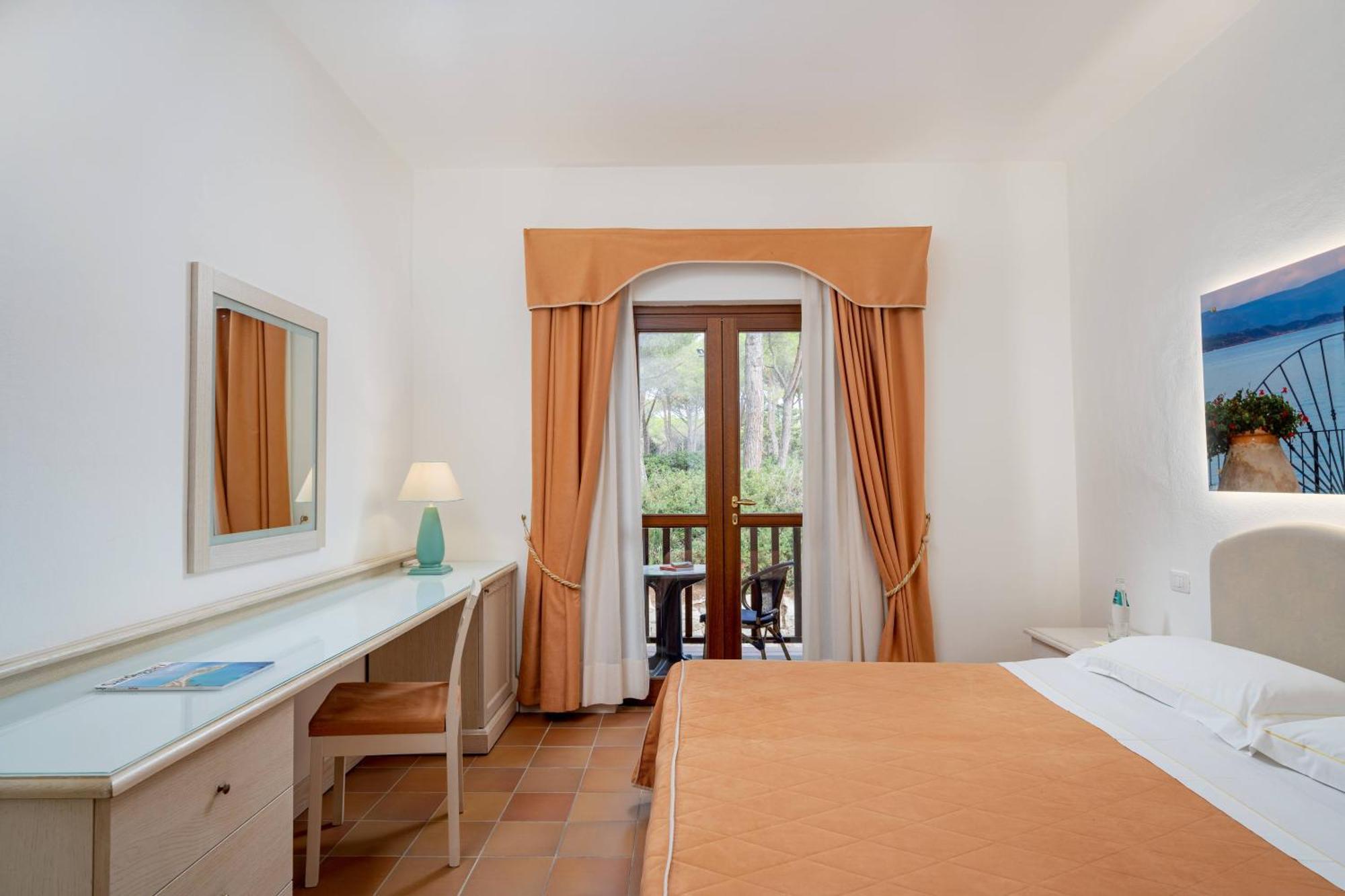 Punta Negra Hotel 4*